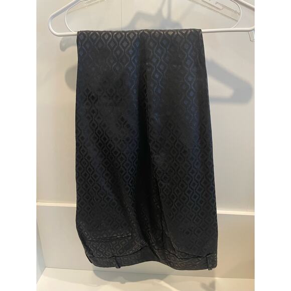 Worthington Woman, Size 14 Black Geometric Slim Fit cropped dress pant. - Picture 8 of 10